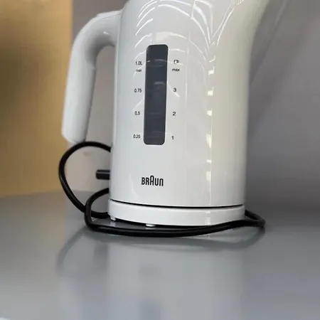 Bed & Breakfast Hesmir's Nest Tirana