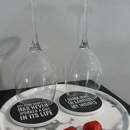 Hesmir's Nest 3* Tirana