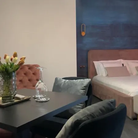 Hesmir's Nest 4* Tirana