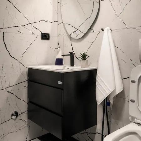 Hesmir's Nest Bed & Breakfast Tirana